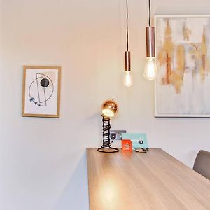 Design 1 Bed apt w/Terrace sleeps 3 in Camden